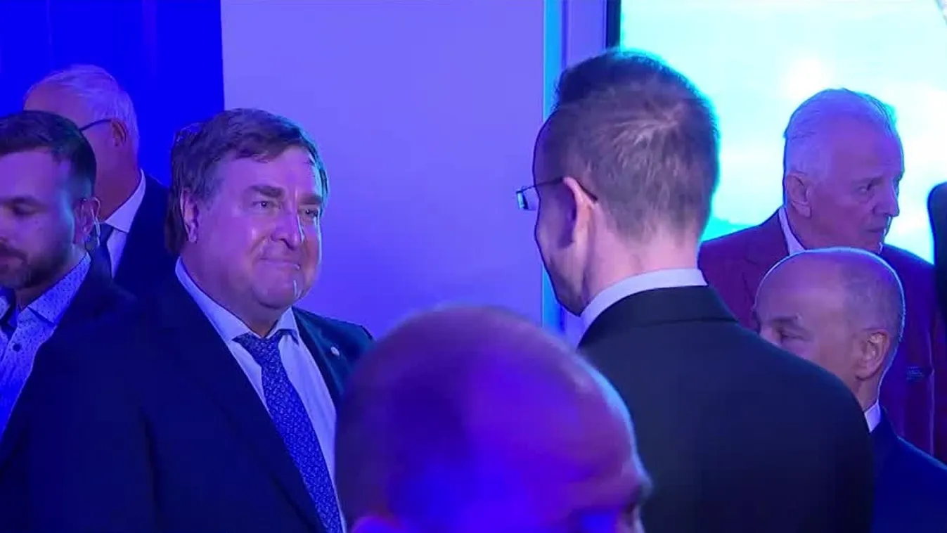 Budapestre költözött a nemzetközi Úszó- és Vízilabda Szövetség ideiglenes irodája + videó