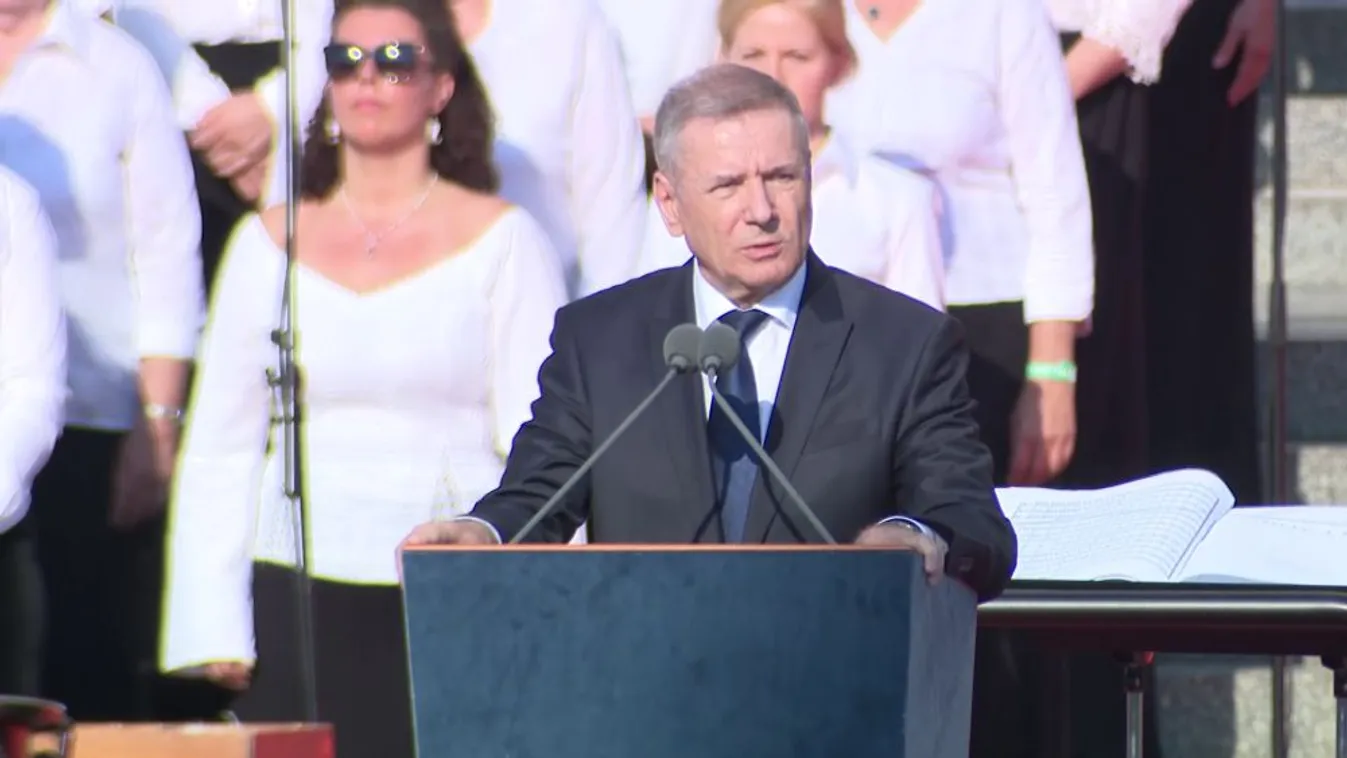 Benkő Tibor: A béke megőrzésére erős honvédségre van szükség