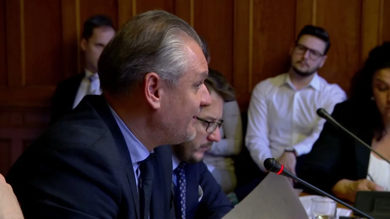 Új szempont alapján próbálnak törésvonalat létrehozni a tagállamok között