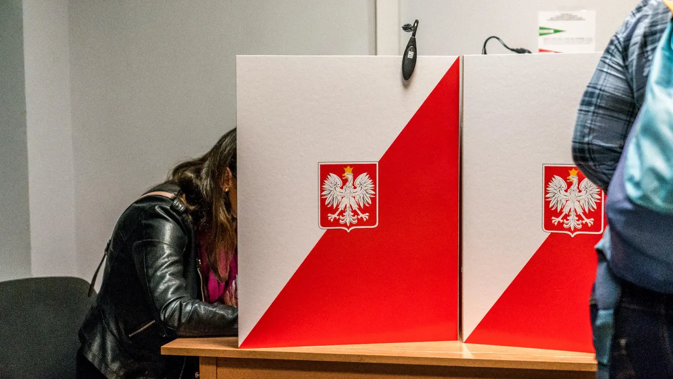 Népszavazás lesz Lengyelországban, a baloldal tiltakozik