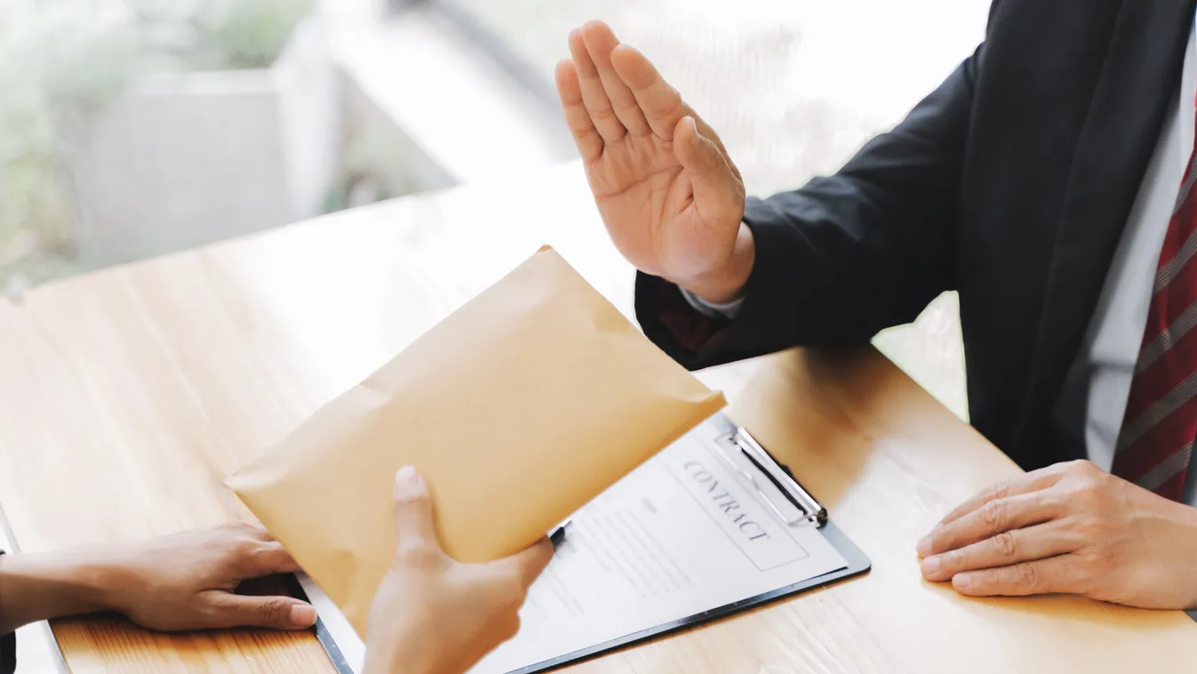 Donald Trump és Elon Musk a Transparency Internationalt is lebuktatta – reagálás a Transparency International jelentésére