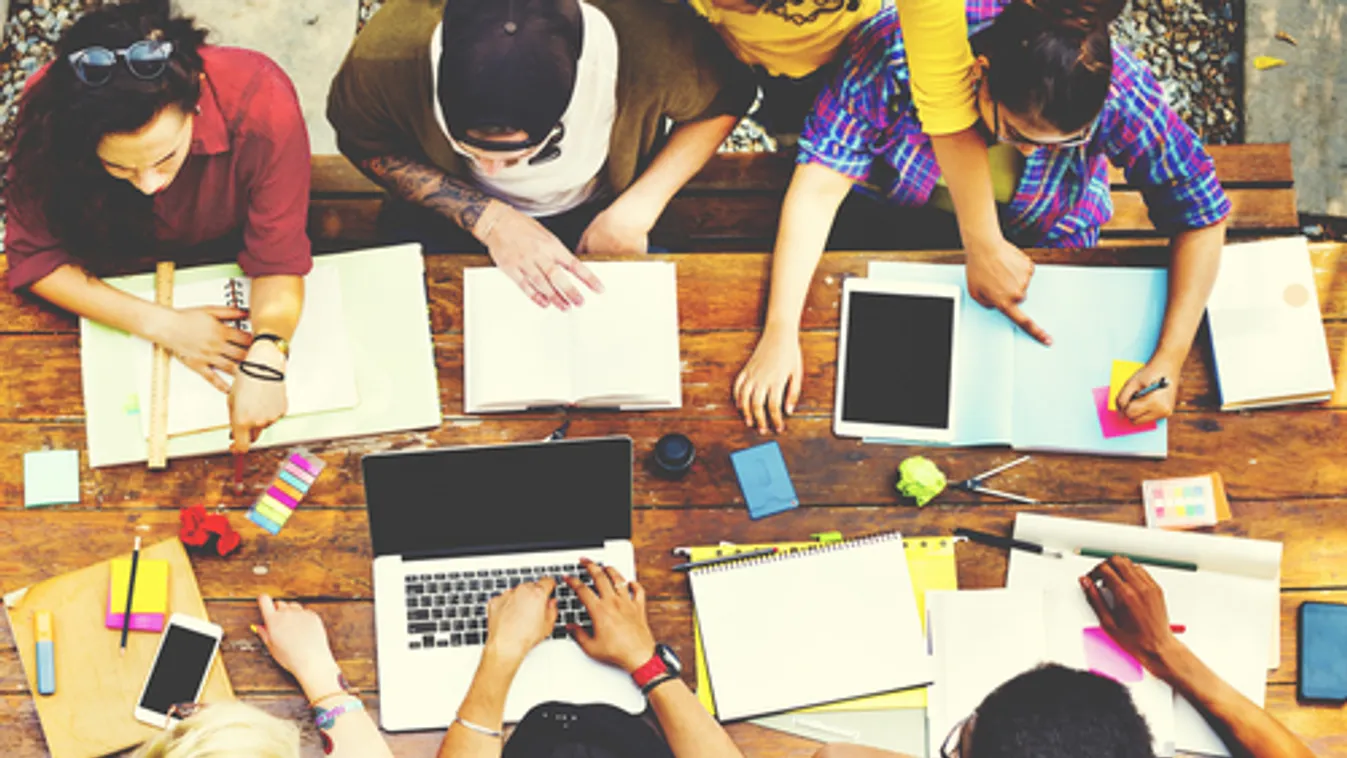 Külföldi diákok nem tanulhatnak tovább olyan amerikai egyetemen, ahol csak online oktatás folyik