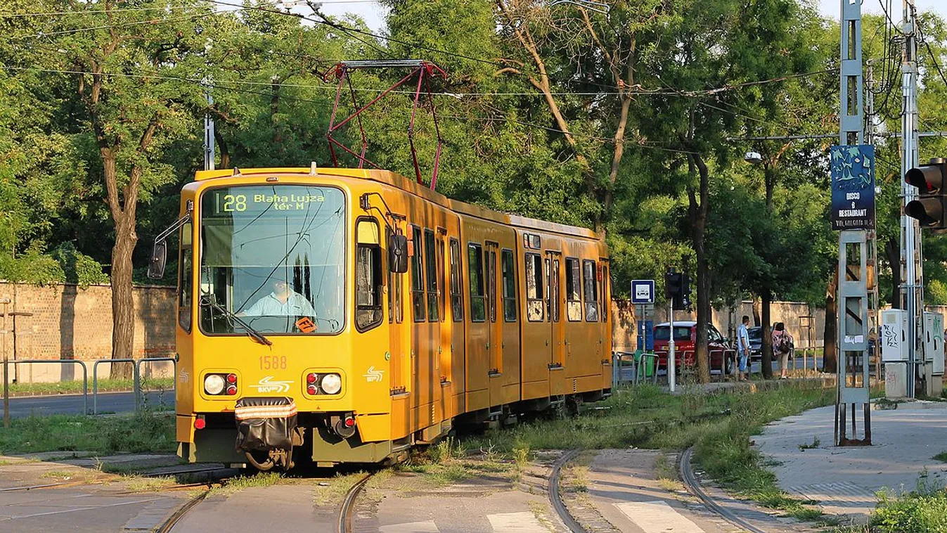 Lépcsőfelújításon esnek át a Demszky-korszakban beszerzett villamosok