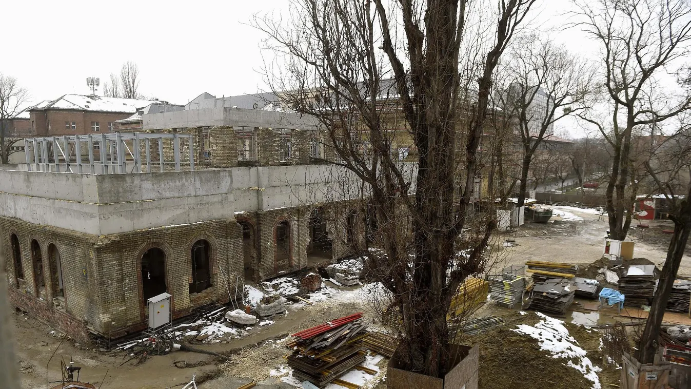 Csak a szokásos: milliárdokkal nőtt a költség