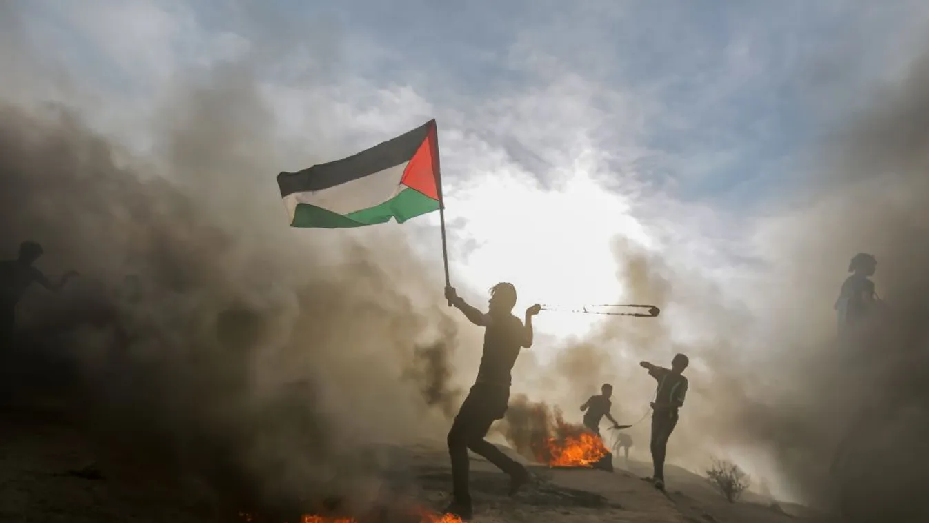 Több tucat palesztin tüntető kapott lőtt sebet a gázai tüntetéseken