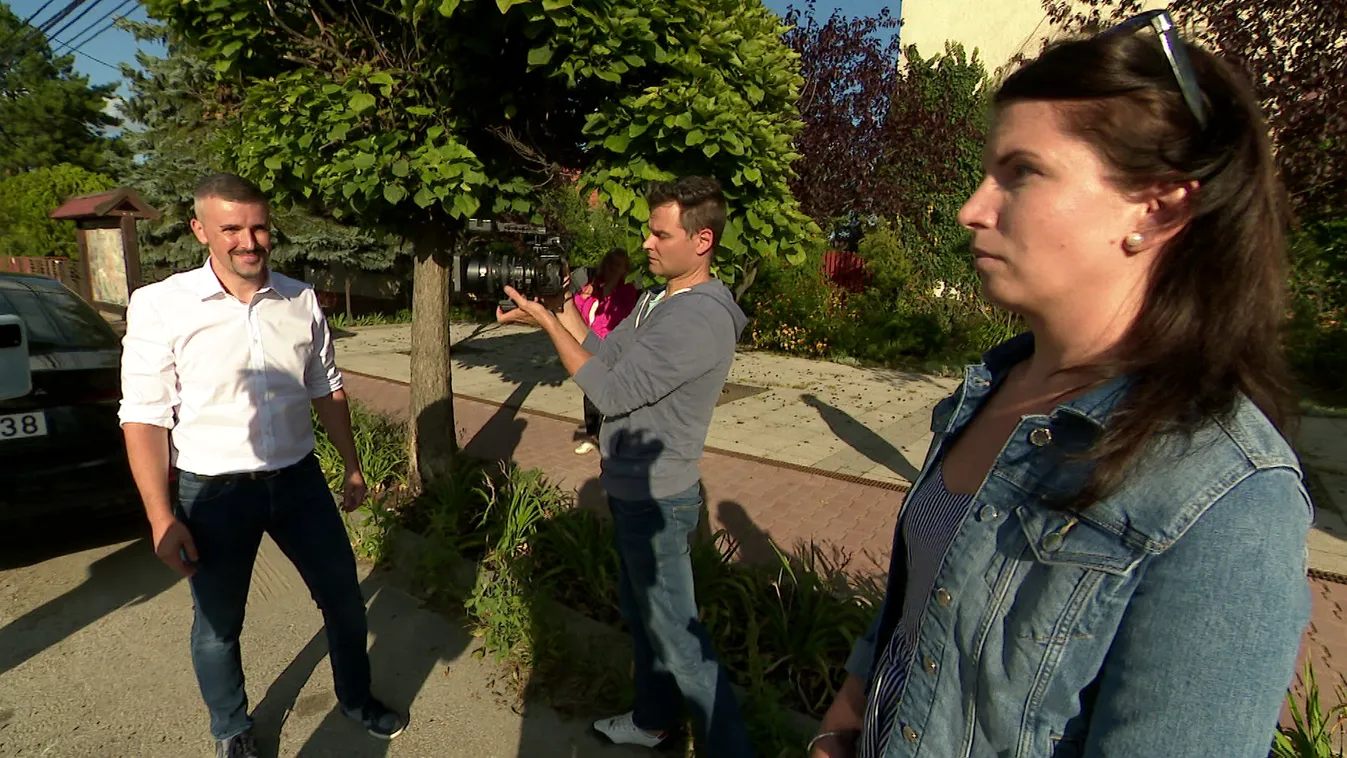 A Hír TV stábját sértegette Jakab Péter