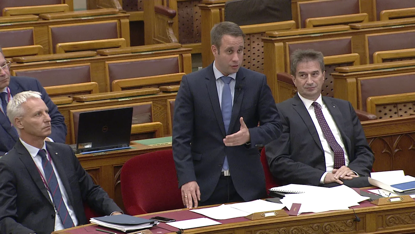 Az Országgyűlés folytatja munkáját