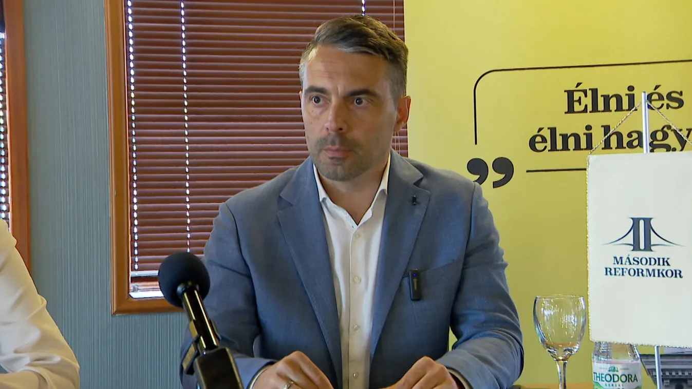 Vona Gábor már a pártoknál kopogtat