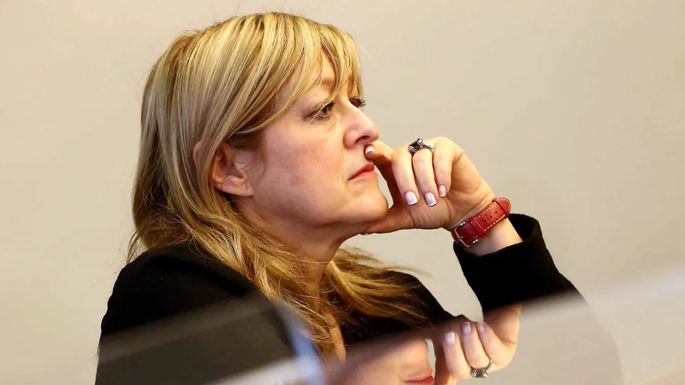 Trükkösen szerzett ingatlant Schmidt Mária cége