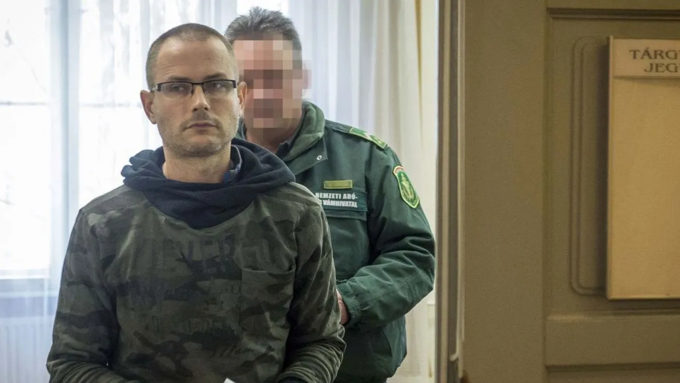 Adathalász bűnszövetség ellen emeltek vádat Kecskeméten