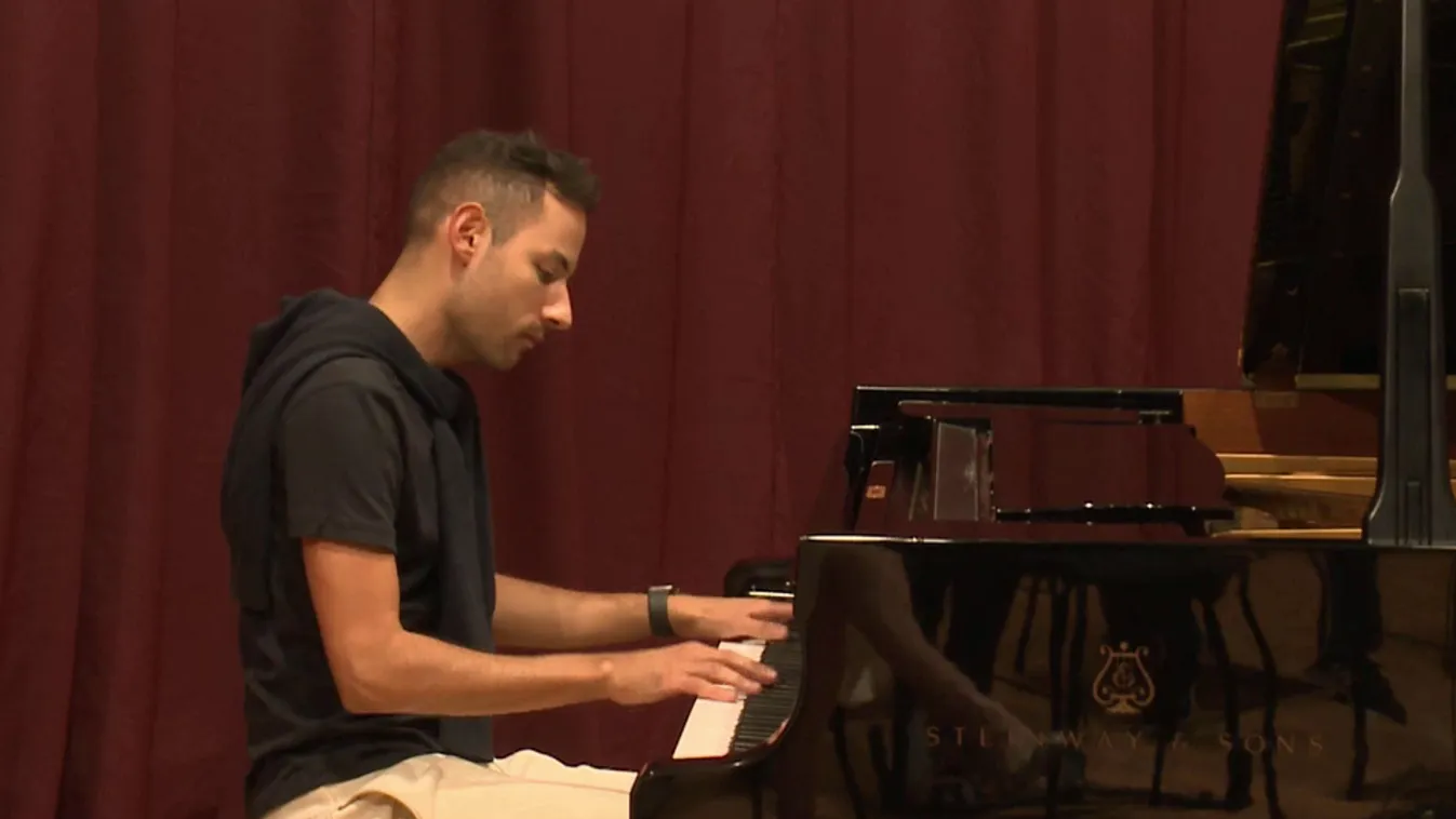 Radar - Péter Bence  a Győri Filharmonikusokkal lép színpadra