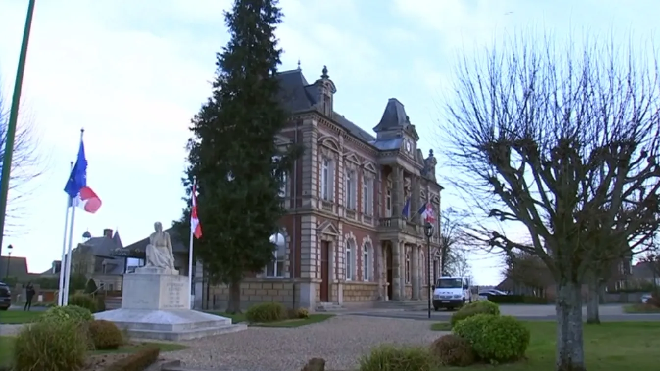 Startol Macron három hónapos nemzeti vitája