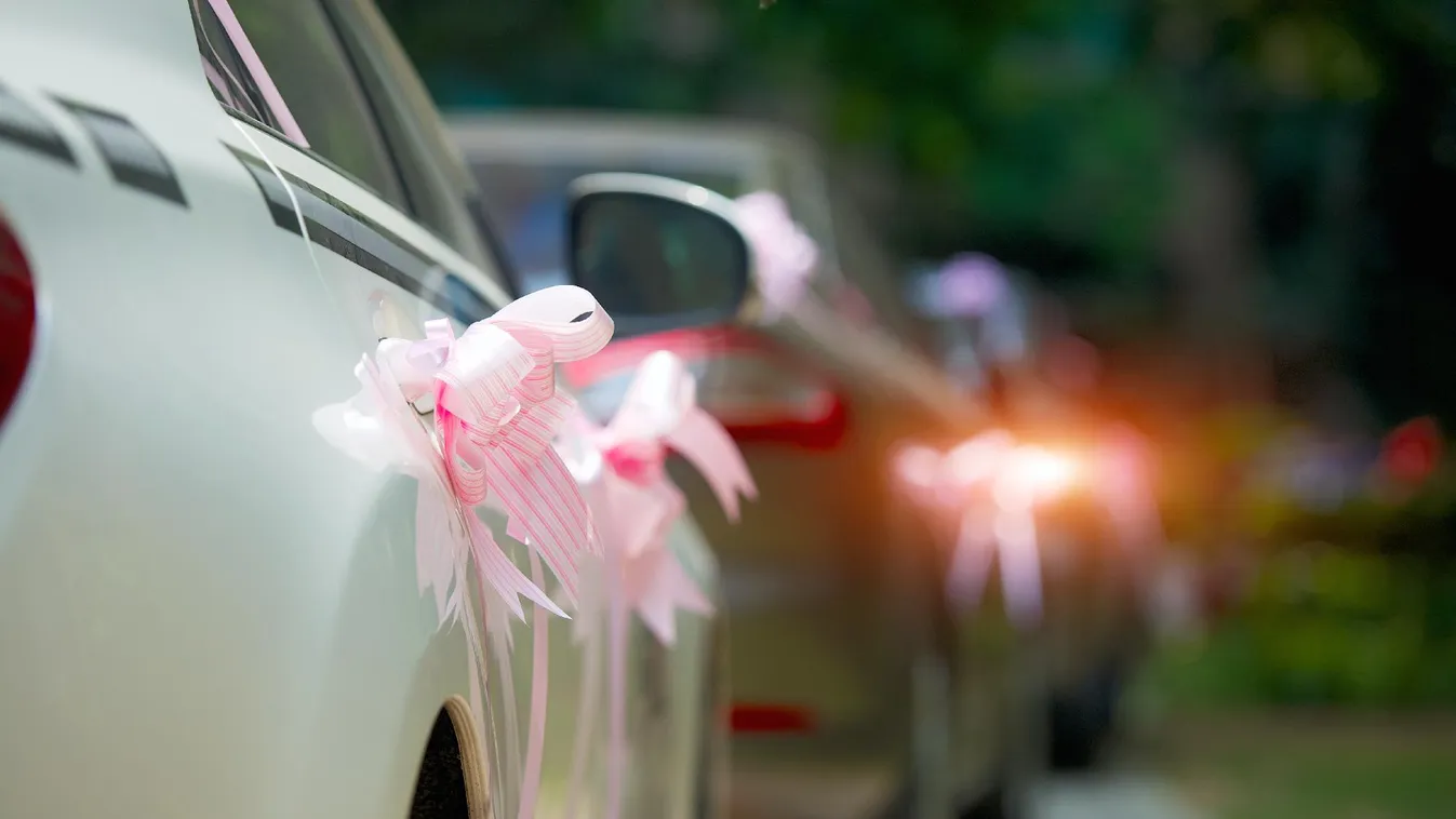 Roma közösség vonult utcára a gyerekházasságot tiltó javaslat ellen