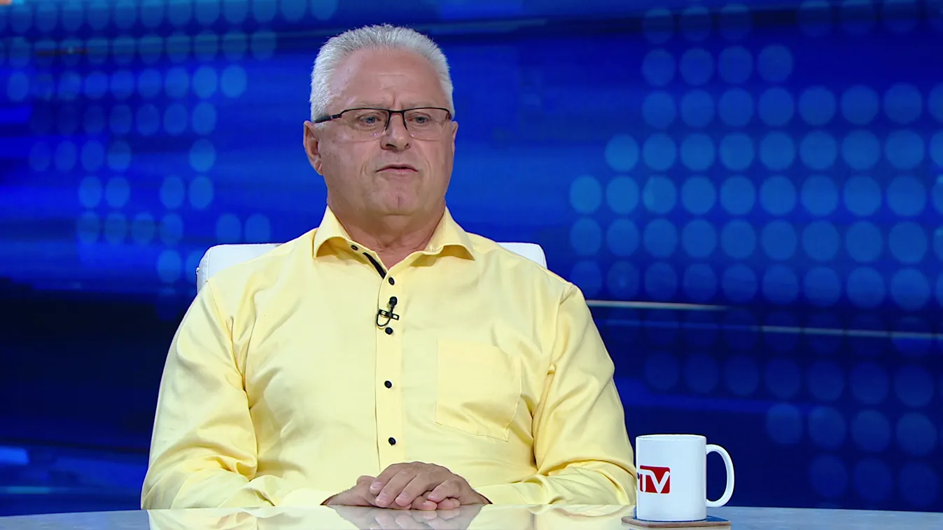 Zátonyra futott egy kirándulóhajó Pozsonyban a Duna alacsony vízállása miatt