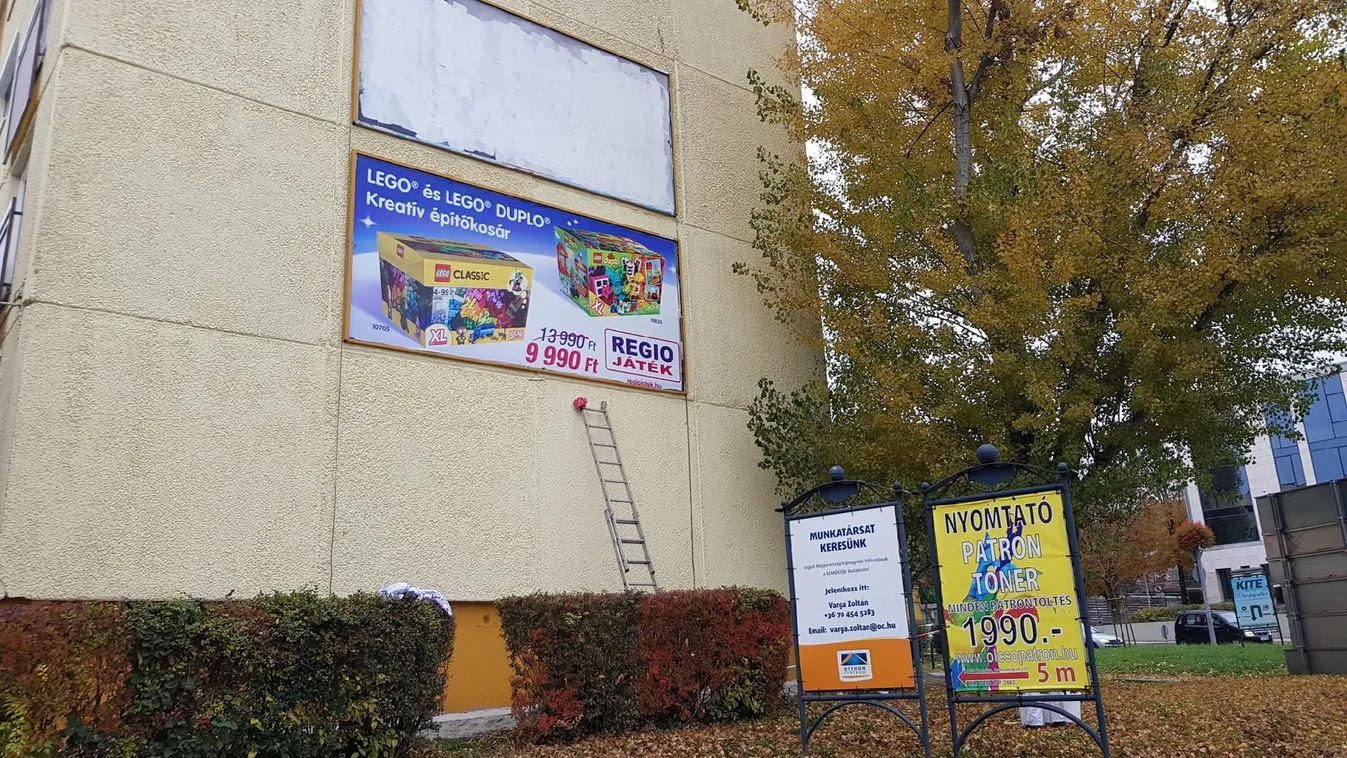 Rendőri felügyelettel festették le a Jobbik plakátját