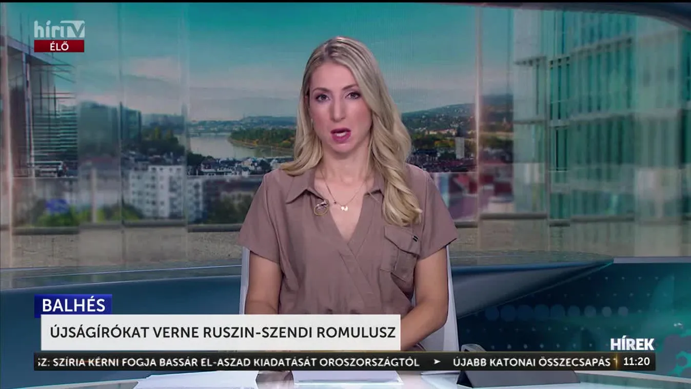 ÚJSÁGÍRÓKAT VERNE RUSZIN-SZENDI ROMULUSZ