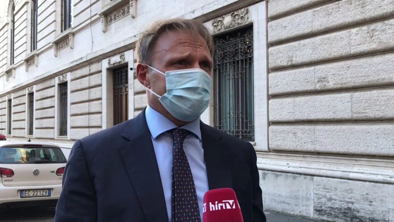 A kórházi leterheltség miatt az autójában halt meg egy olasz férfi