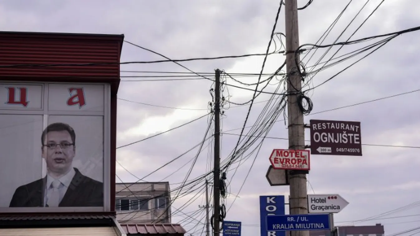 Kitilthatják a szerb rendszámú autókat