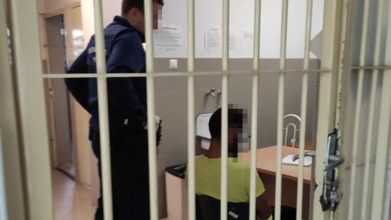 Háza előtt rontott rá és rabolta ki áldozatát, a rendőrök elfogták