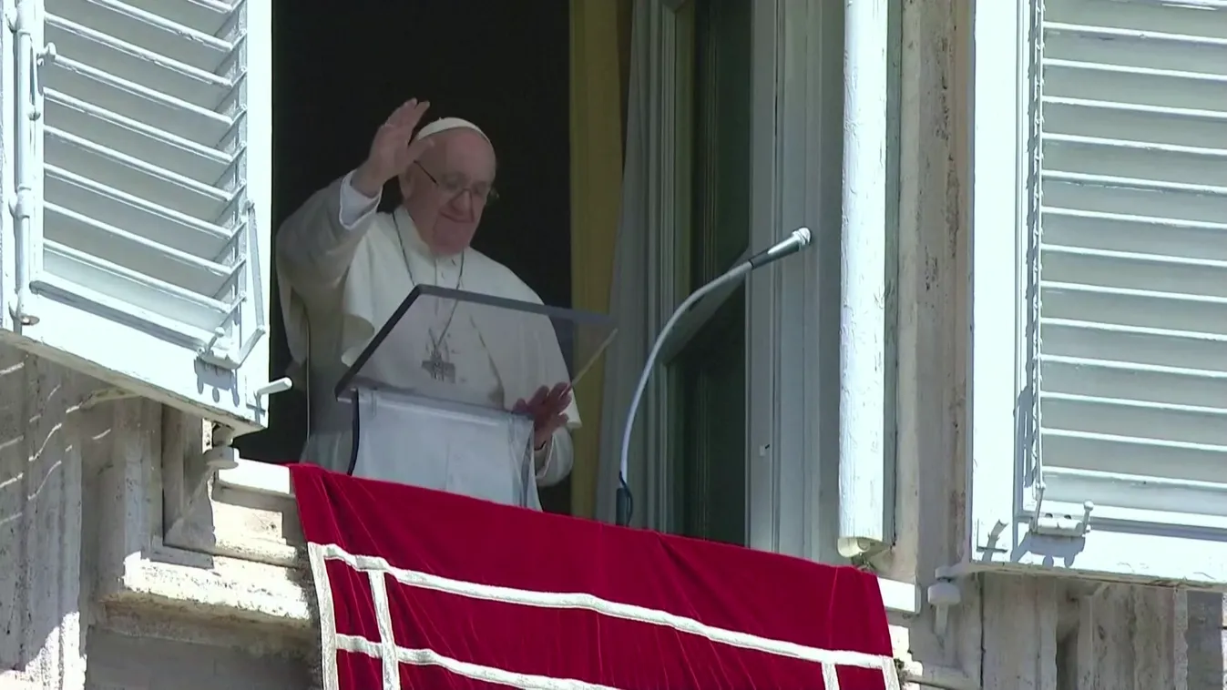 Ferenc pápa: Az emberek békét akarnak