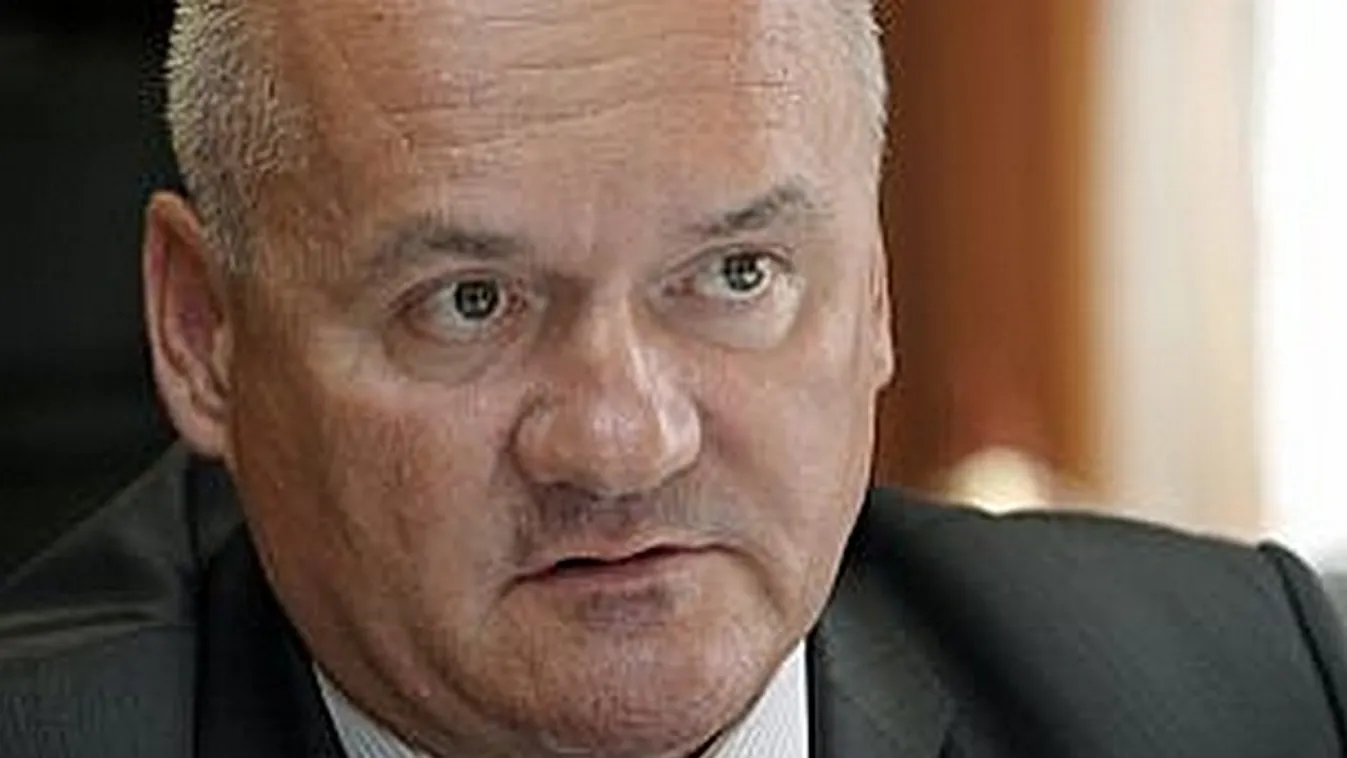 Két képviselő is házi karanténba került