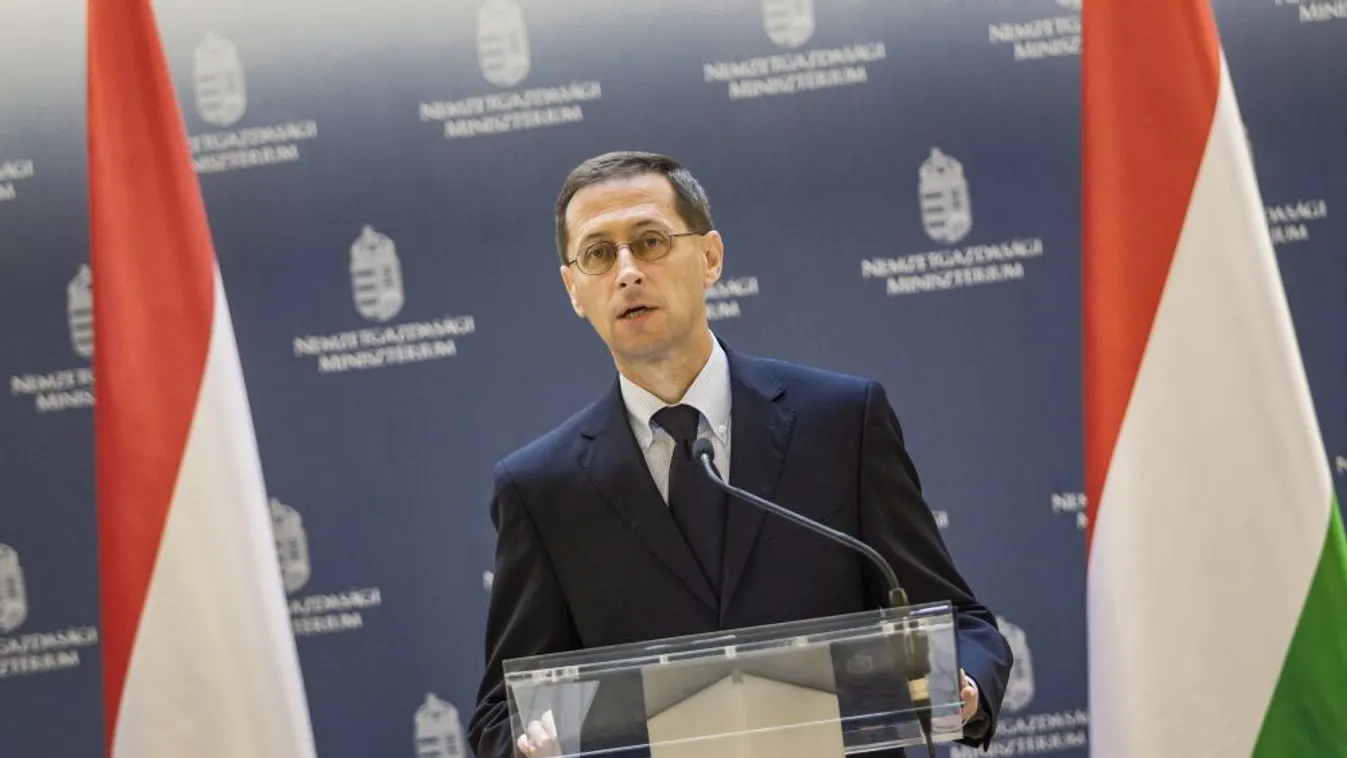 Varga üzent az autóhiteleseknek