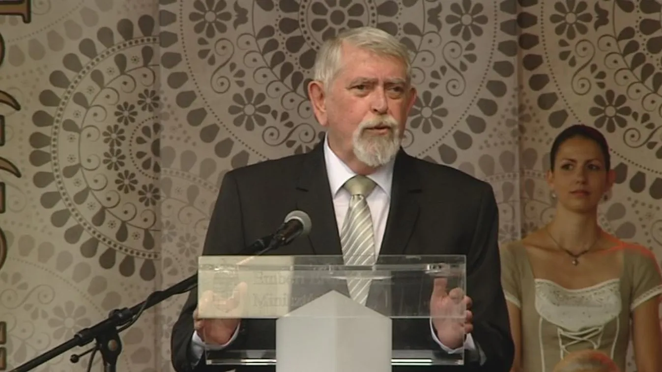 Lépett az EMMI, Puzsér is indul