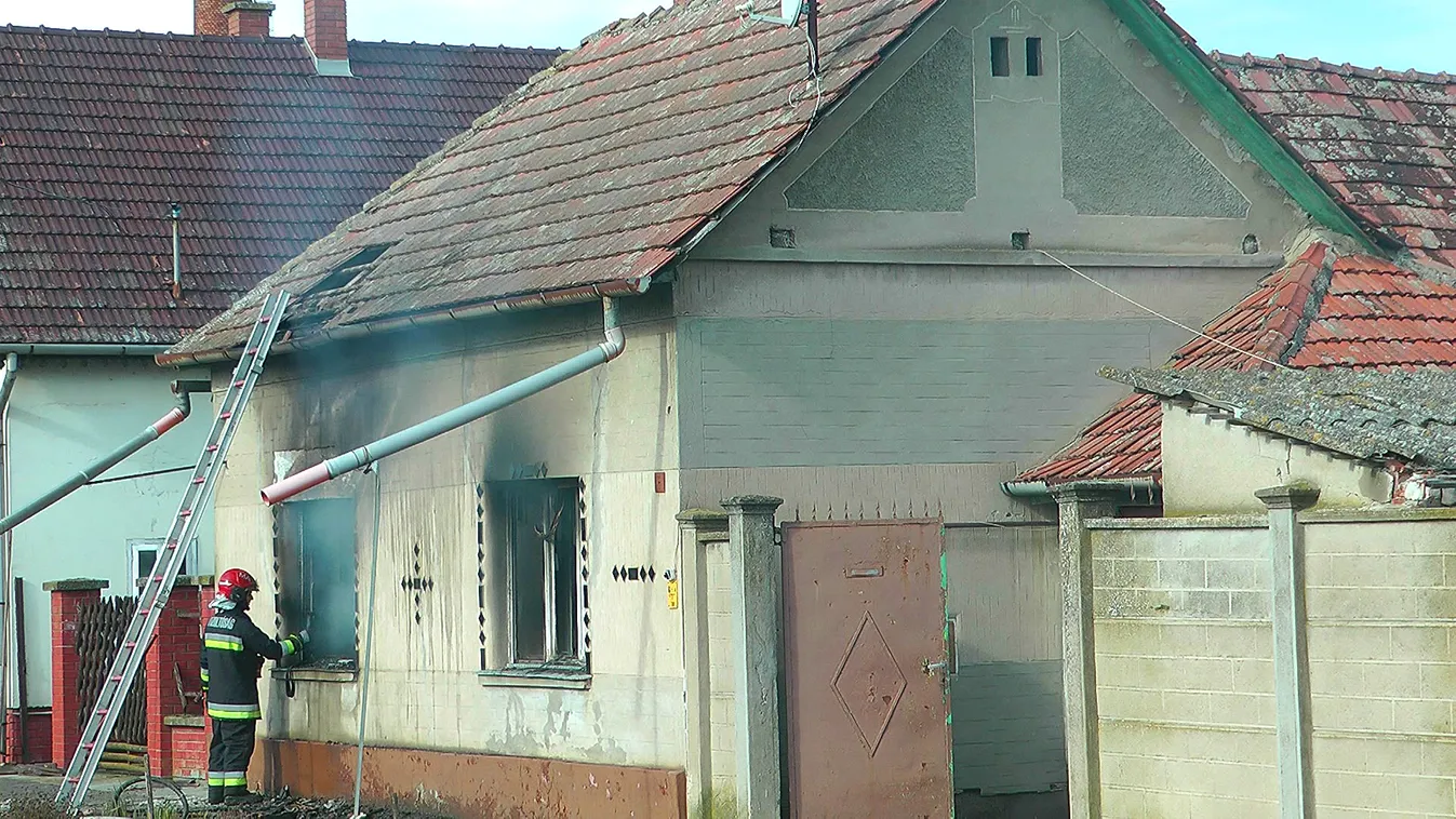 Idős férfi halt meg a lakástűzben Apátfalván + videó
