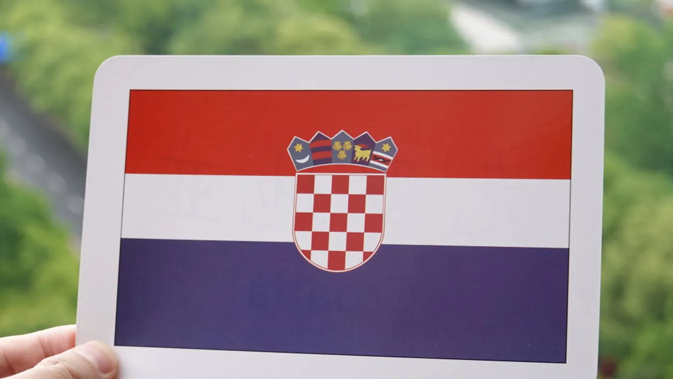 Nyolcan indulnak ma a horvát elnöki székért