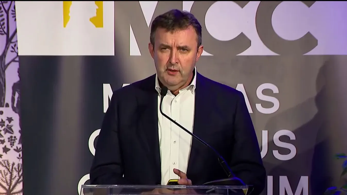 Új feladatok, új megoldások Palkovics László az MCC-ben