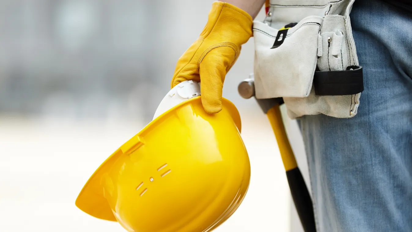 Stabilan 4,5 millió közelében a foglalkoztatottak száma