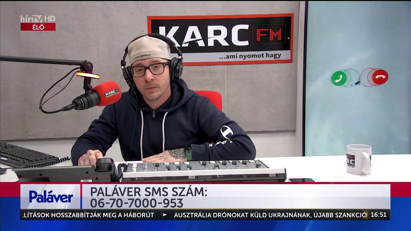 Paláver - Egy éve tört ki a háború