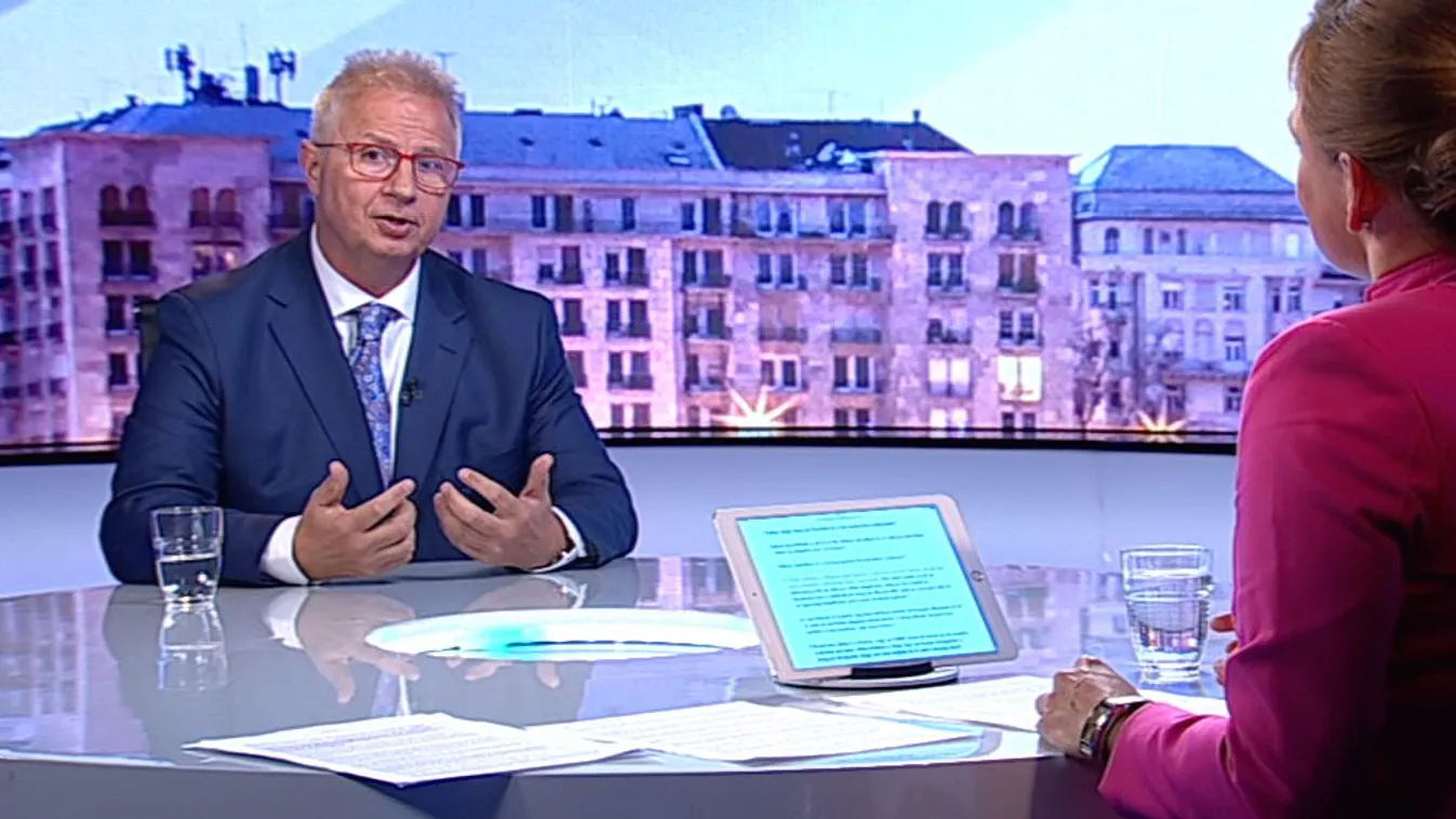 Bizonyos időközönként „leltárt kell készíteni” az Alaptörvényben