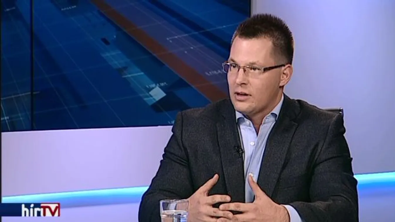 Vádlottak padján – Newsroom