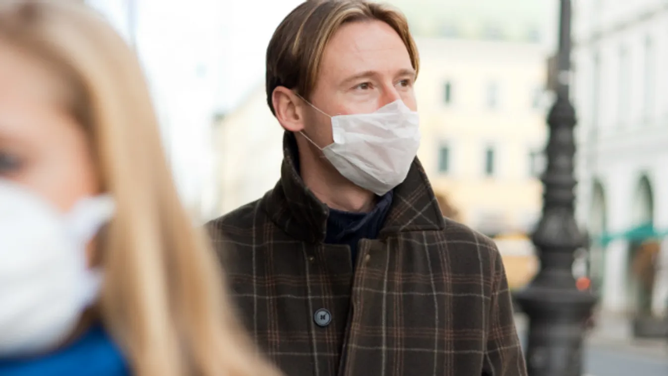 BKK: Hétfőtől csak maszkban vagy az arcot eltakaró kendőben, sálban lehet utazni a fővárosban