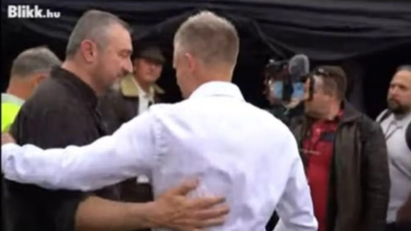 A háborúpárti Márki-Zay Pétert támogatta Magyar Péter háttérembere