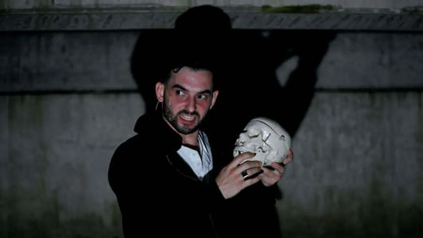 Saját civilizációnk alapjai ellen fordul a nyugati bölcsészet