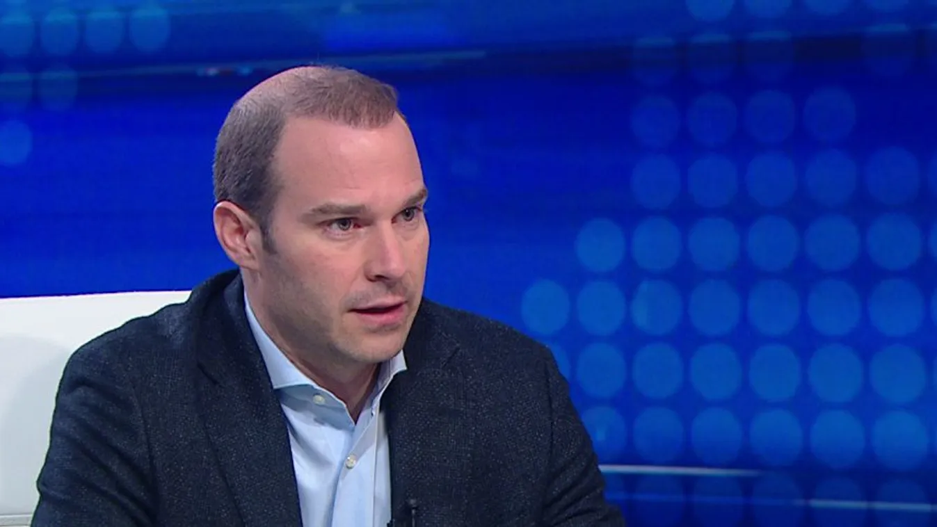 Hollik István: A politikai stabilitás és a gyors reagálási képesség aranyat ér