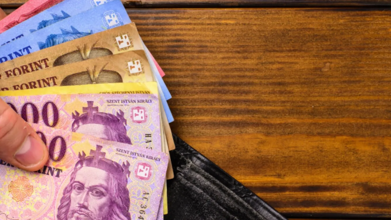 Az amerikai csapás gazdasági következménye: drágul az olaj, gyengül a forint