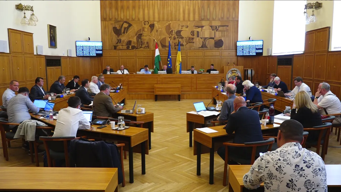 Csődközeli helyzetben lehet Pécs