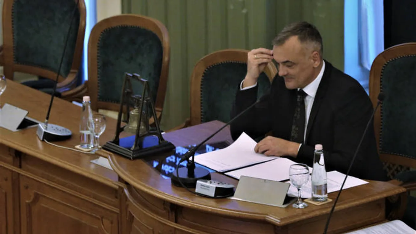 Eddig négy embert gyanúsítanak a zsarolási ügyben