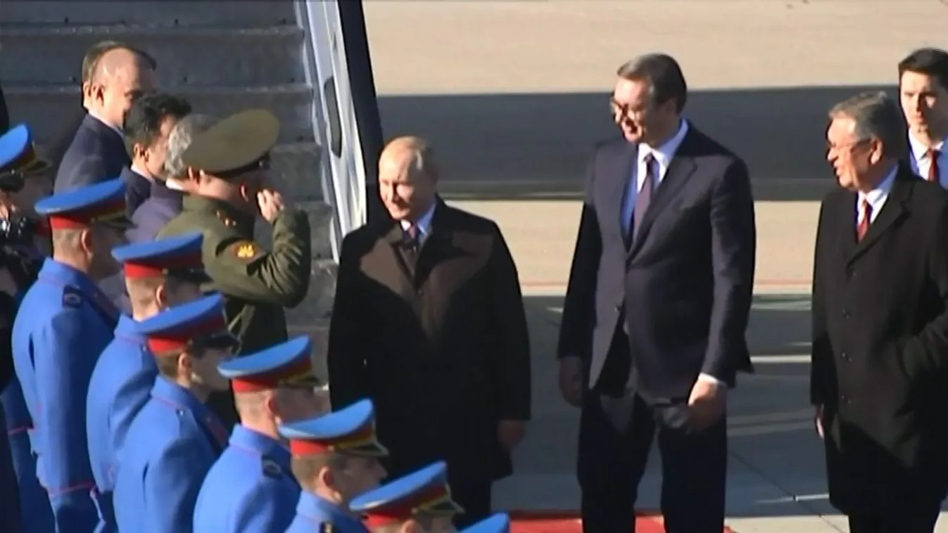 Ceremóniával fogadták Putyint