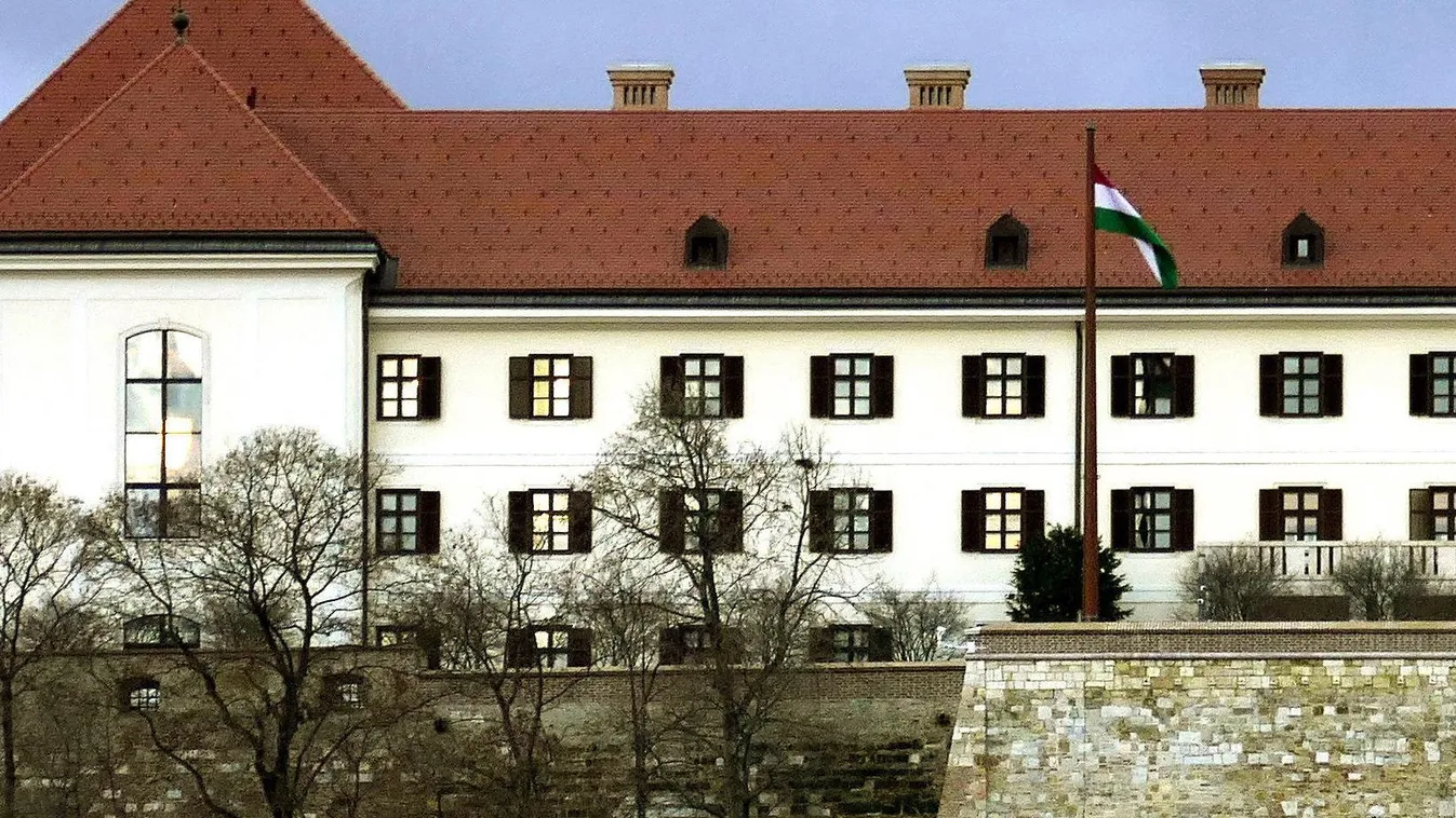 A kormány szerdán döntött a koronavírus elleni védettségi igazolvány bevezetéséről.