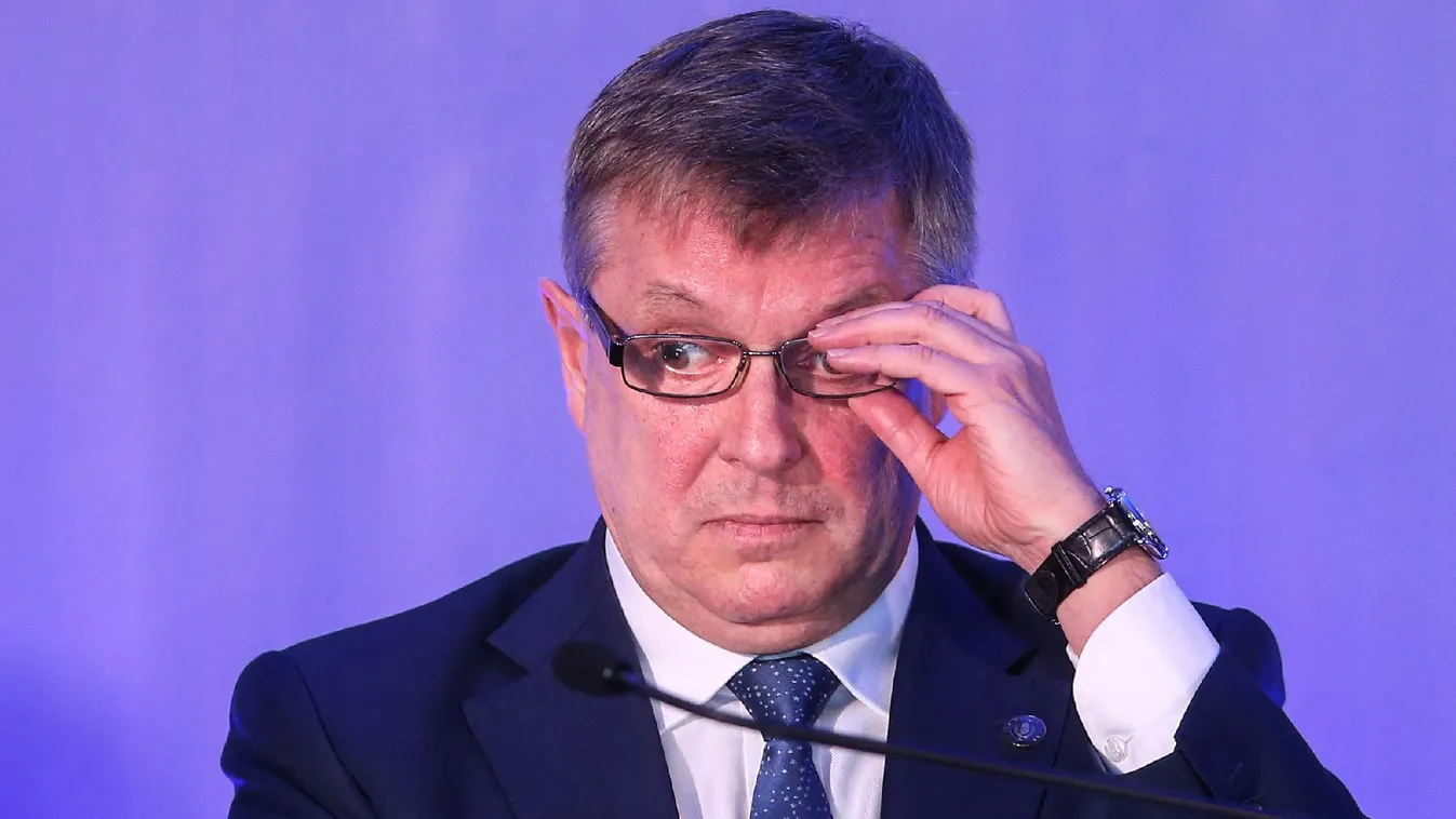 Tőzsdére vinné az állami cégeket Matolcsy