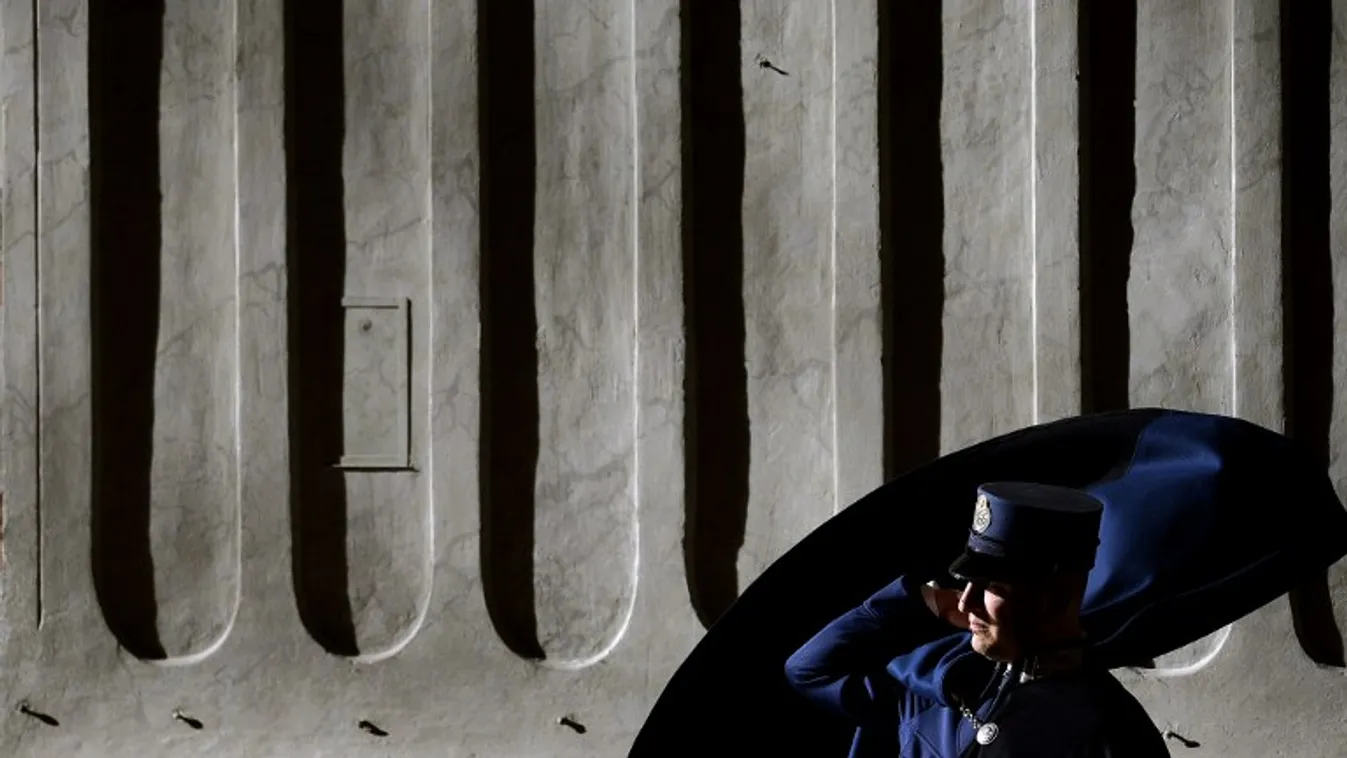 A légvédelmet is riasztották a turisták drónja miatt