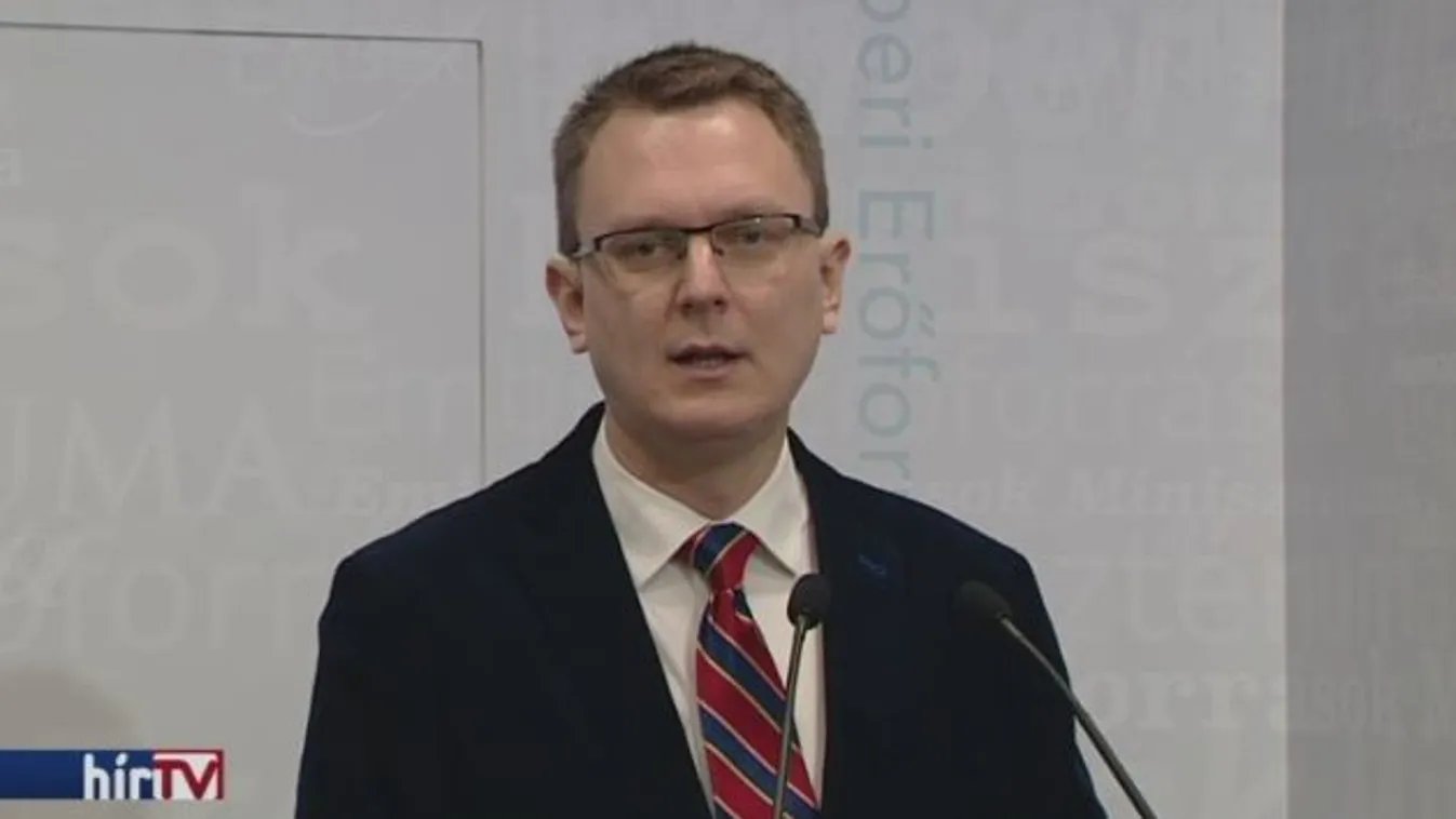 Akár 12 ezer milliárdba is kerülhet az olimpia – Rétvári csak ámul