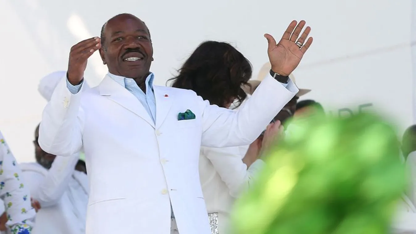 Gabonban a hadsereg több tisztje hatalomátvételt jelentett be