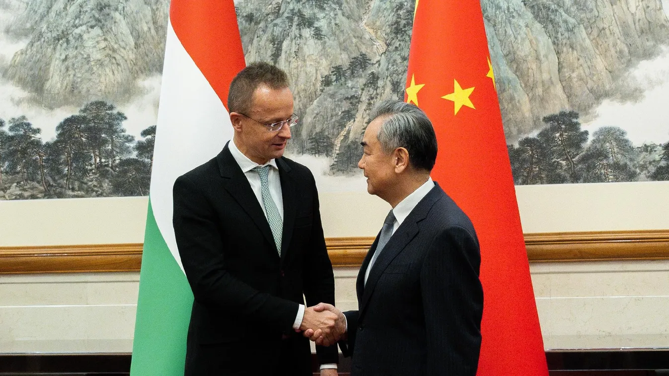 Szijjártó: Magyarországnak és Európának is érdeke a magas szintű együttműködés Kínával