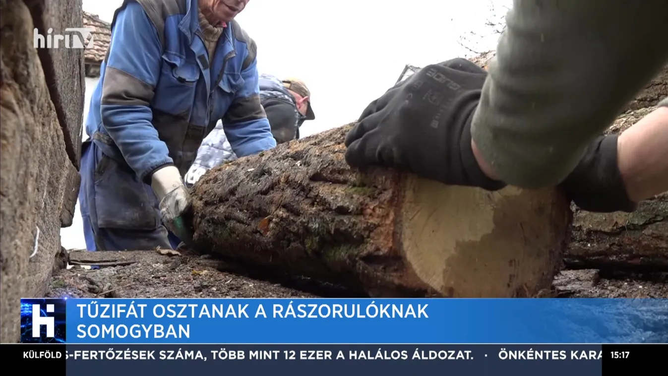 Tűzifát osztanak a rászorulóknak Somogyban