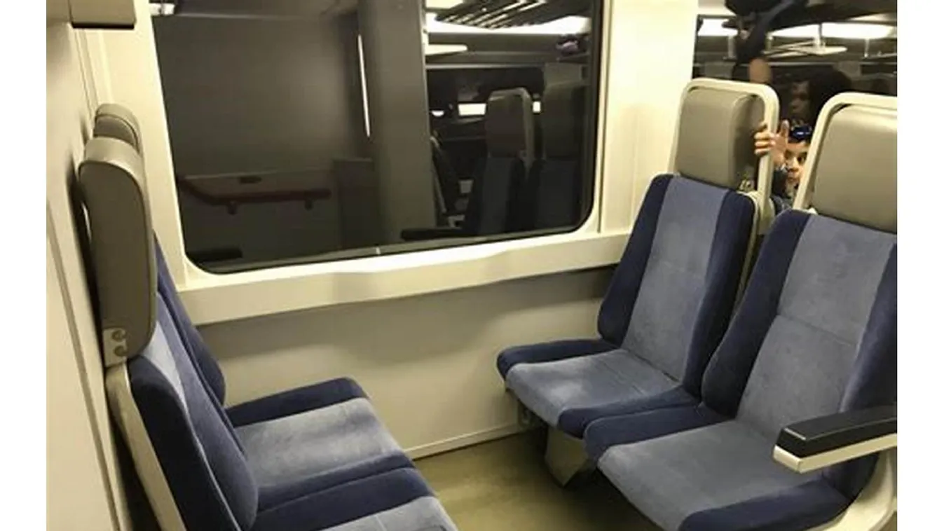 Hegyeshalomnál felsővezeték-hiba okoz gondot a vonatközlekedésben